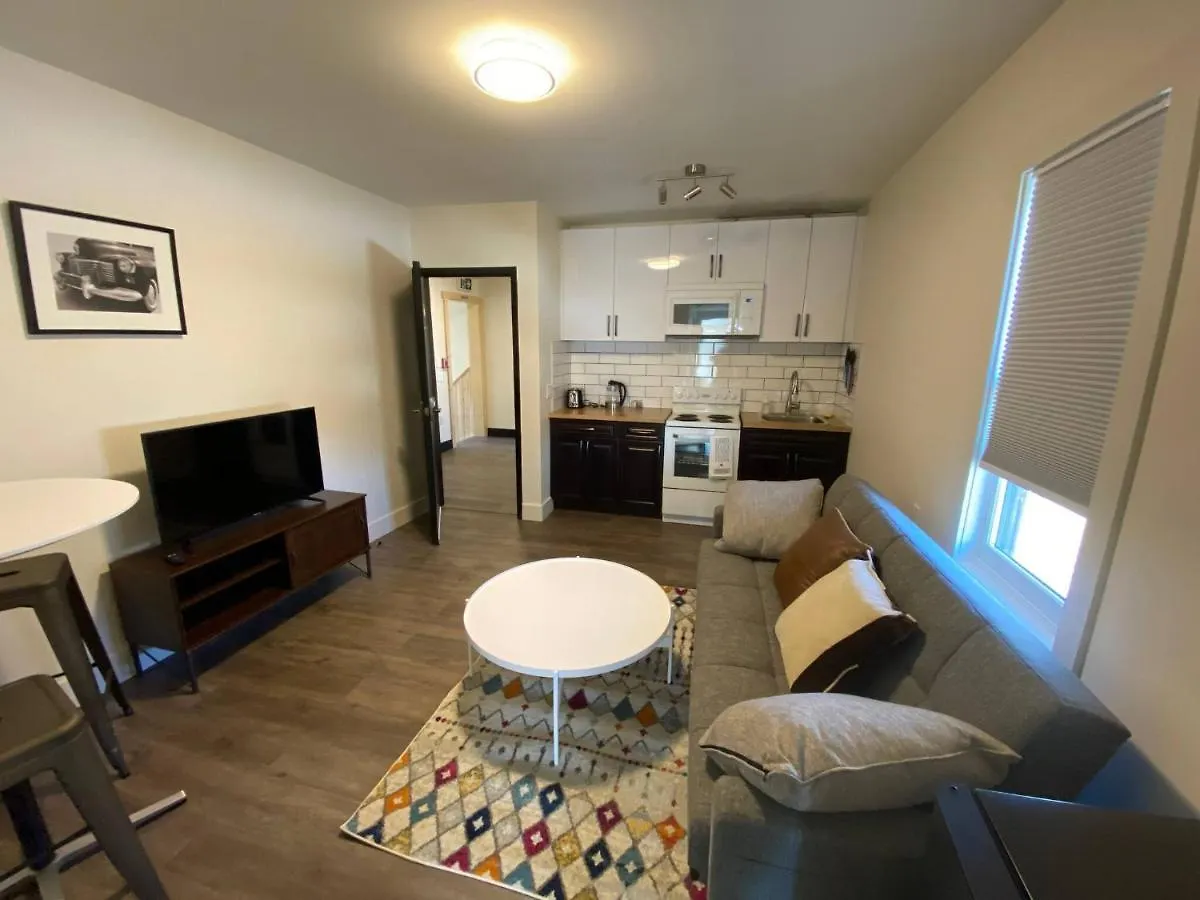 아파트 Lovely 1 Bedroom Condo With Free Parking And Balcony
